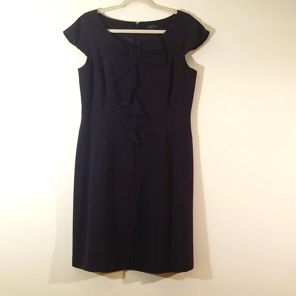 COPY - TAHARI Arthur & Levine Dress